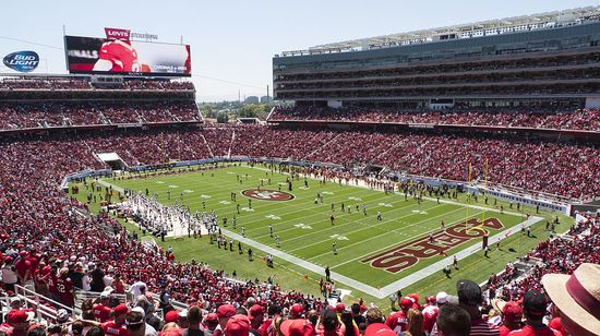 Broncos_vs_49ers_preseason_game_at_Levi's_Stadium